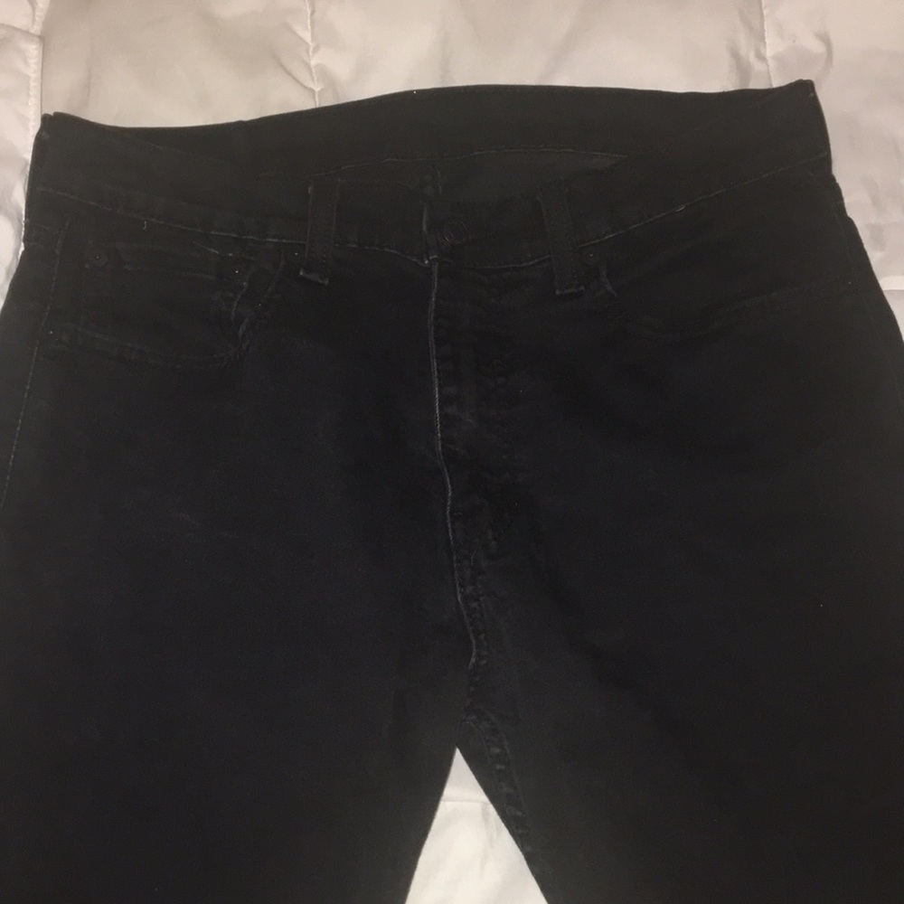 512(slim tapered) Levi black jeans